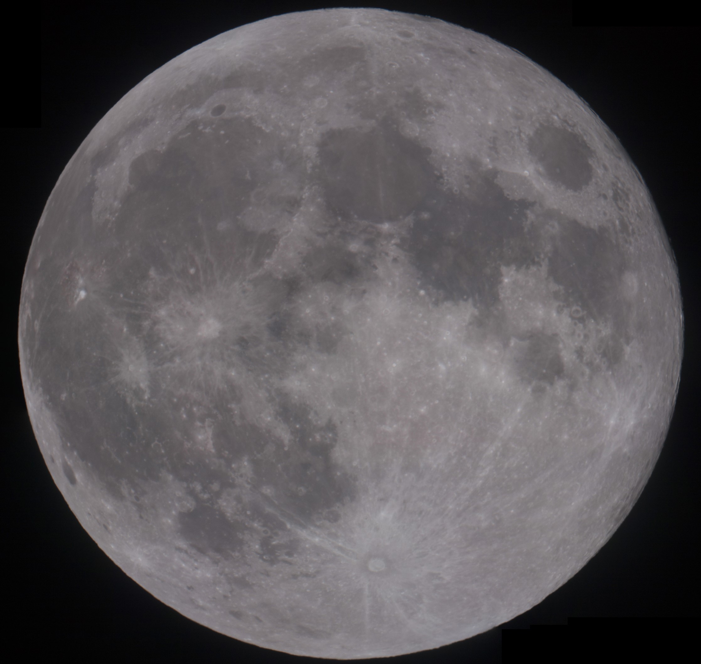 Supermoon picture taken by observatory